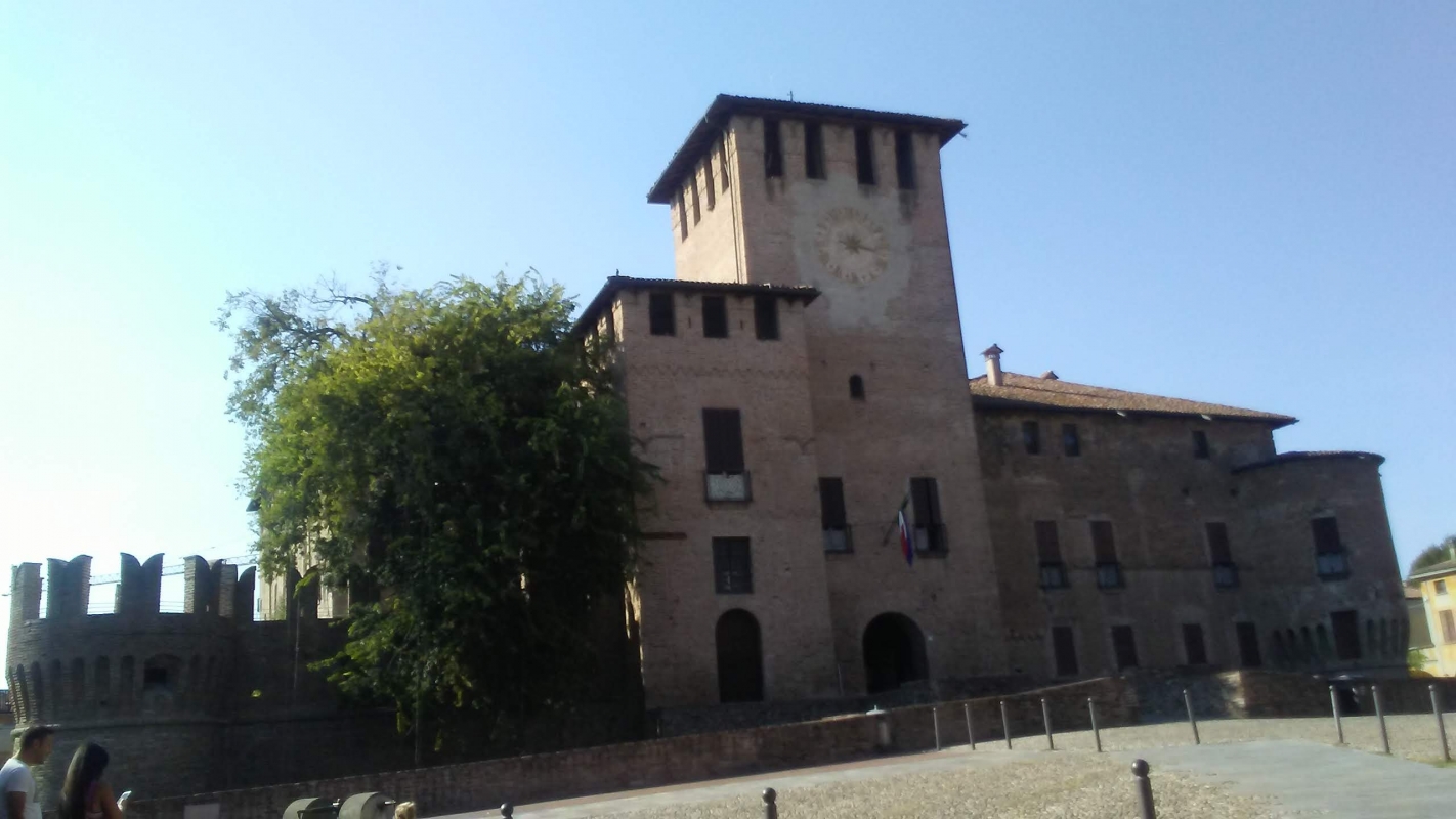 Ingresso castello di Fontanellato - Gilbyit