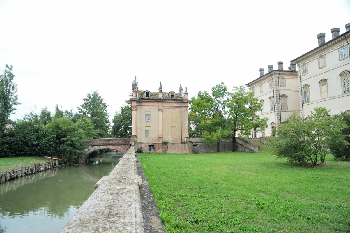 Villa Pallavicino 001 vista laterale - Lorenzo Gaudenzi