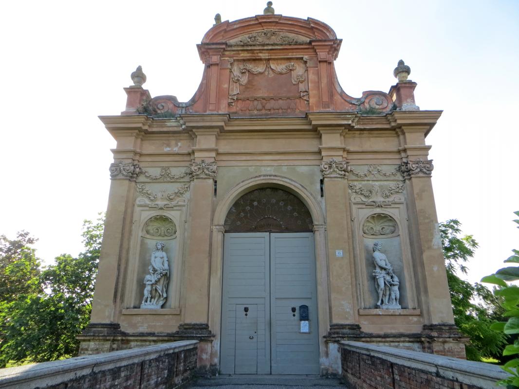 Villa Pallavicino (Busseto) - Arco del Corpo di Guardia 2019-06-19 - Parma1983