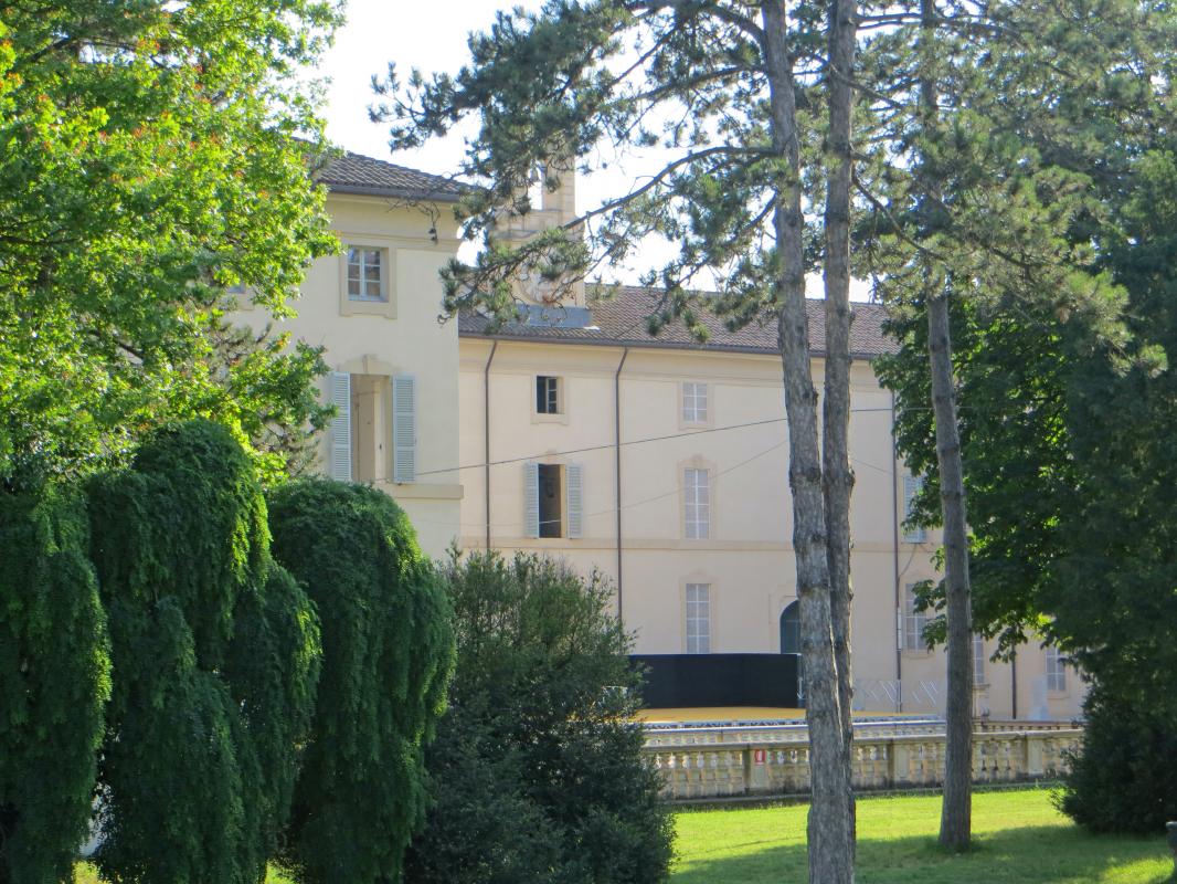 Villa Pallavicino (Busseto) - scorcio del Palazzo delle Scuderie 2019-06-19 - Parma1983