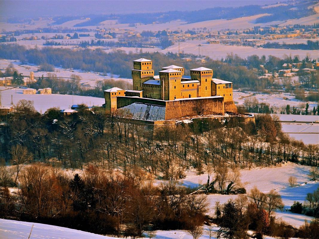Dominio sulla pianura del castello di torrechiara - Caba2011