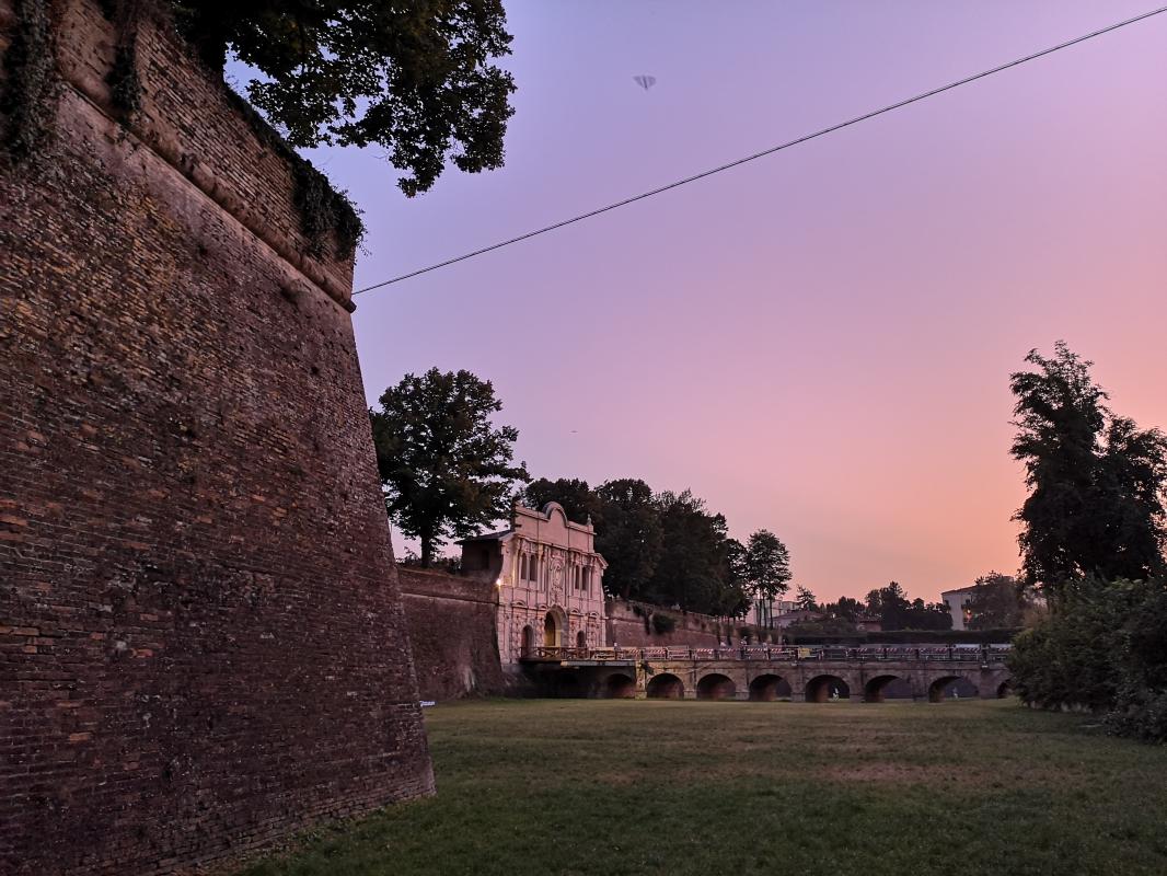 Cittadella a Parma, ingresso monumentale e mura, 16-9-2019 - Fabrizio Marcheselli