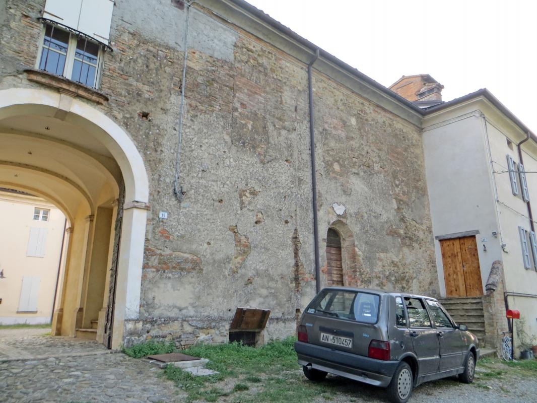Castello (Segalara, Sala Baganza) - facciata nord 1 2019-09-16 - Parma1983