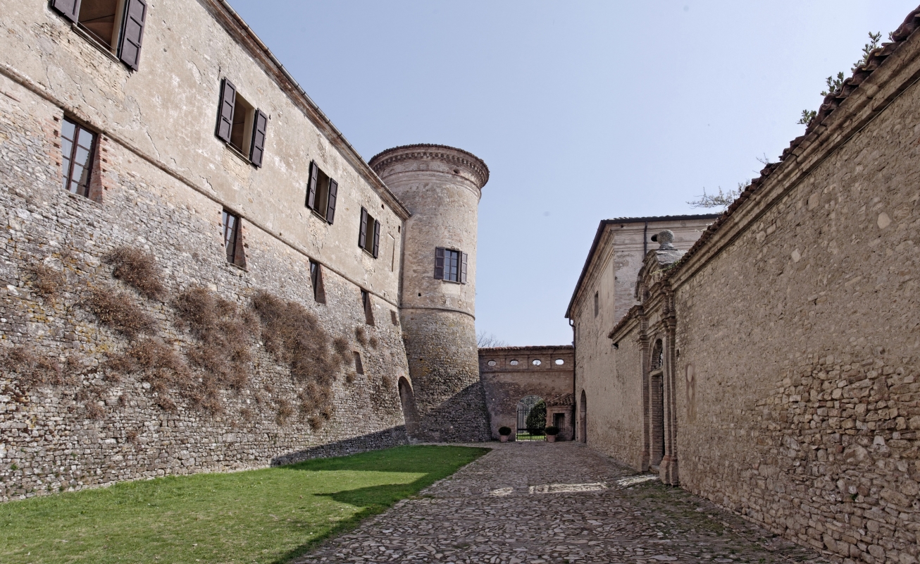 Castello di Scipione dei Marchesi Pallaviicno - Cortile d'Onore - Castello di Scipione