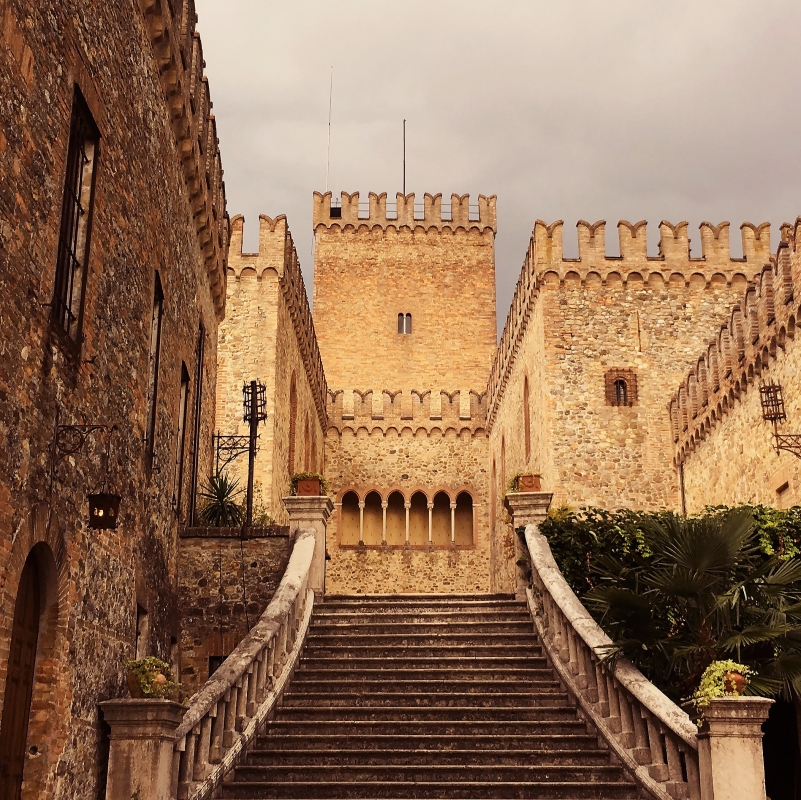 Castello di Tabiano, terrazze - Castello di Tabiano, terrace