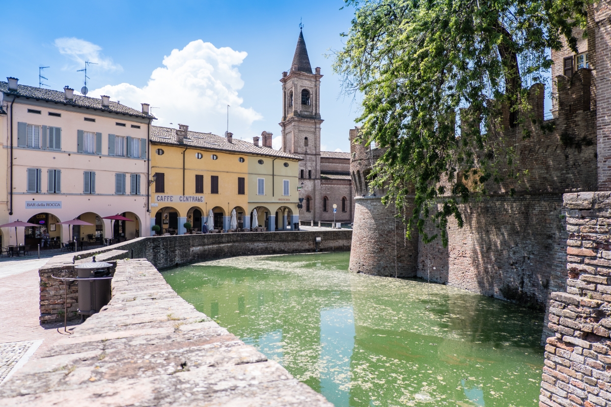 Moat of the Rocca Sanvitale in Fontanellato - ENIT SpA