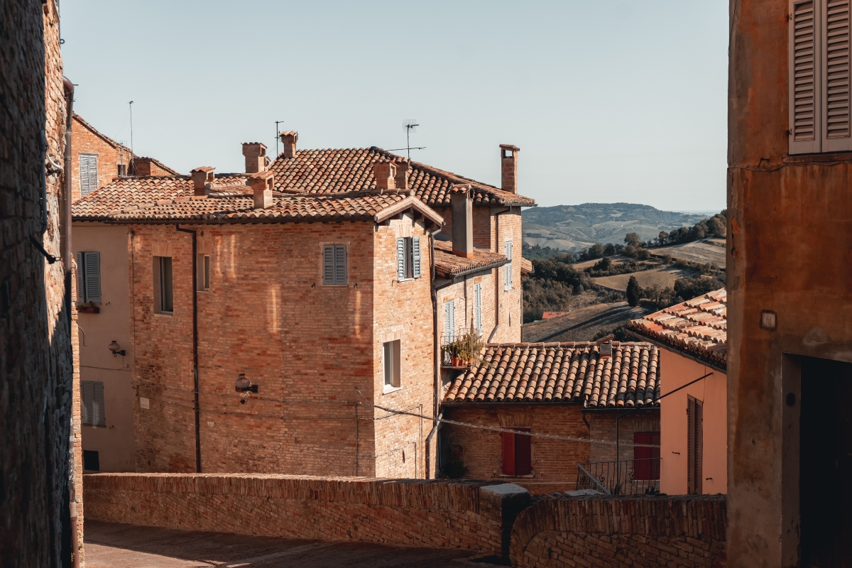 Case nel centro storico di Urbino - ENIT SpA