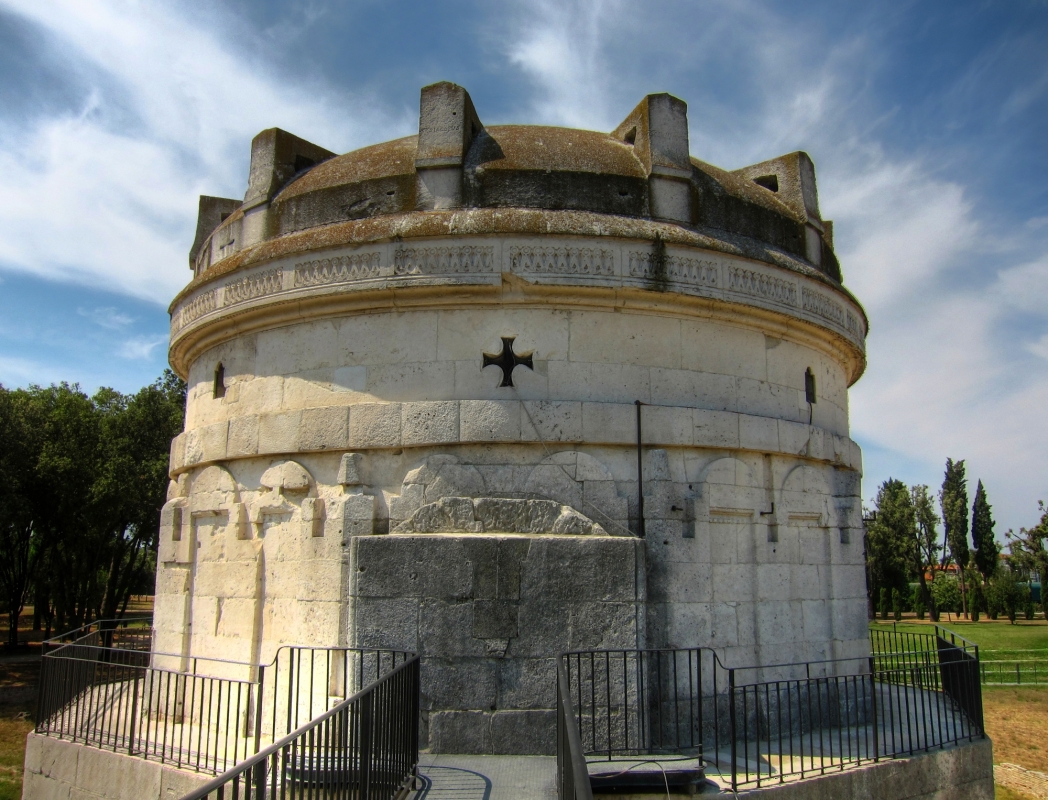 2012-08-12 046 Mausoleo di Teodorico - Lanfranch