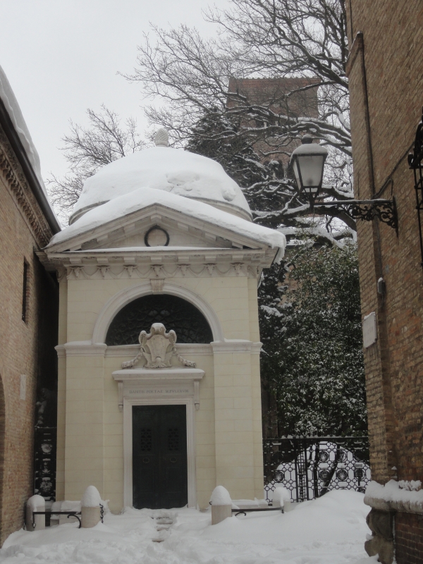 Tomba di Dante e la neve - Robertamici
