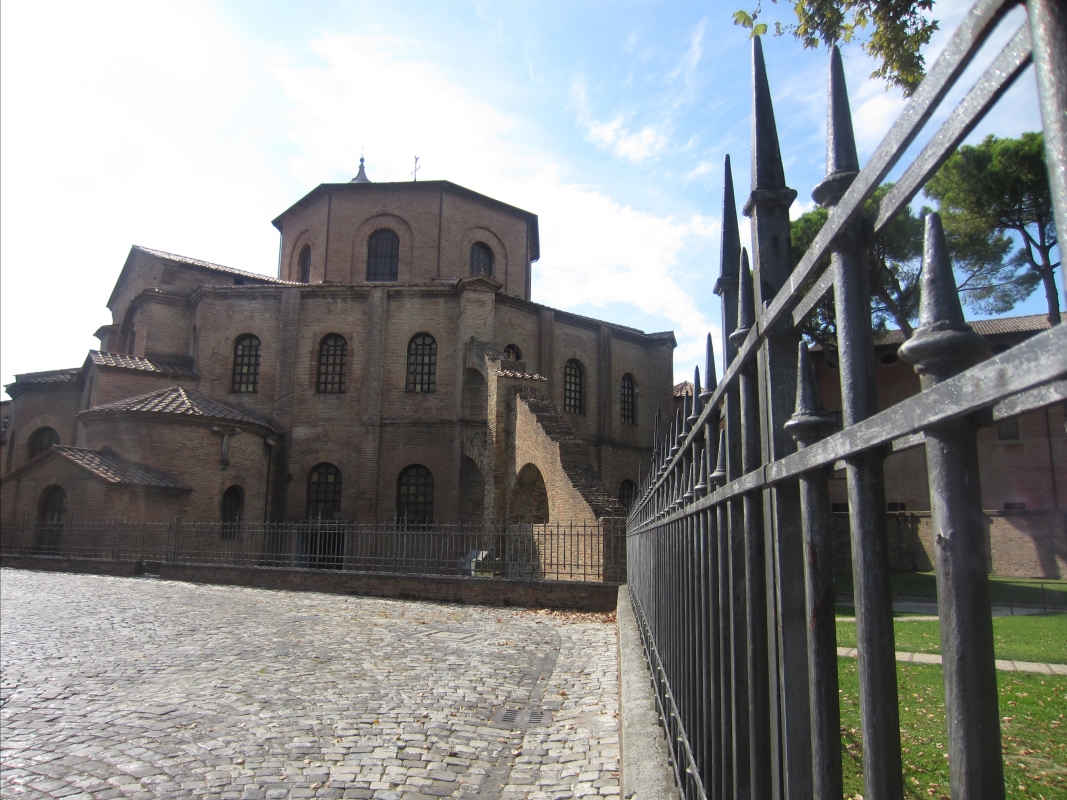 Basilica di San Vitale - esterno - Ebe94