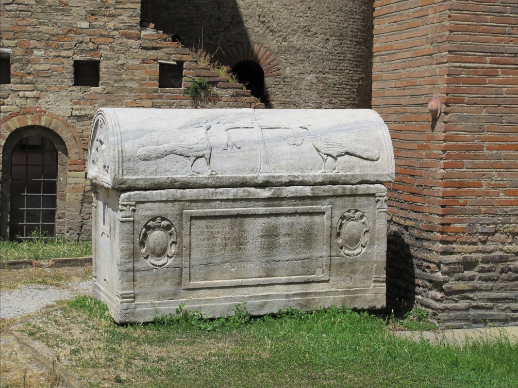 San vitale, ravenna, ext., sarcofago 02 - Sailko