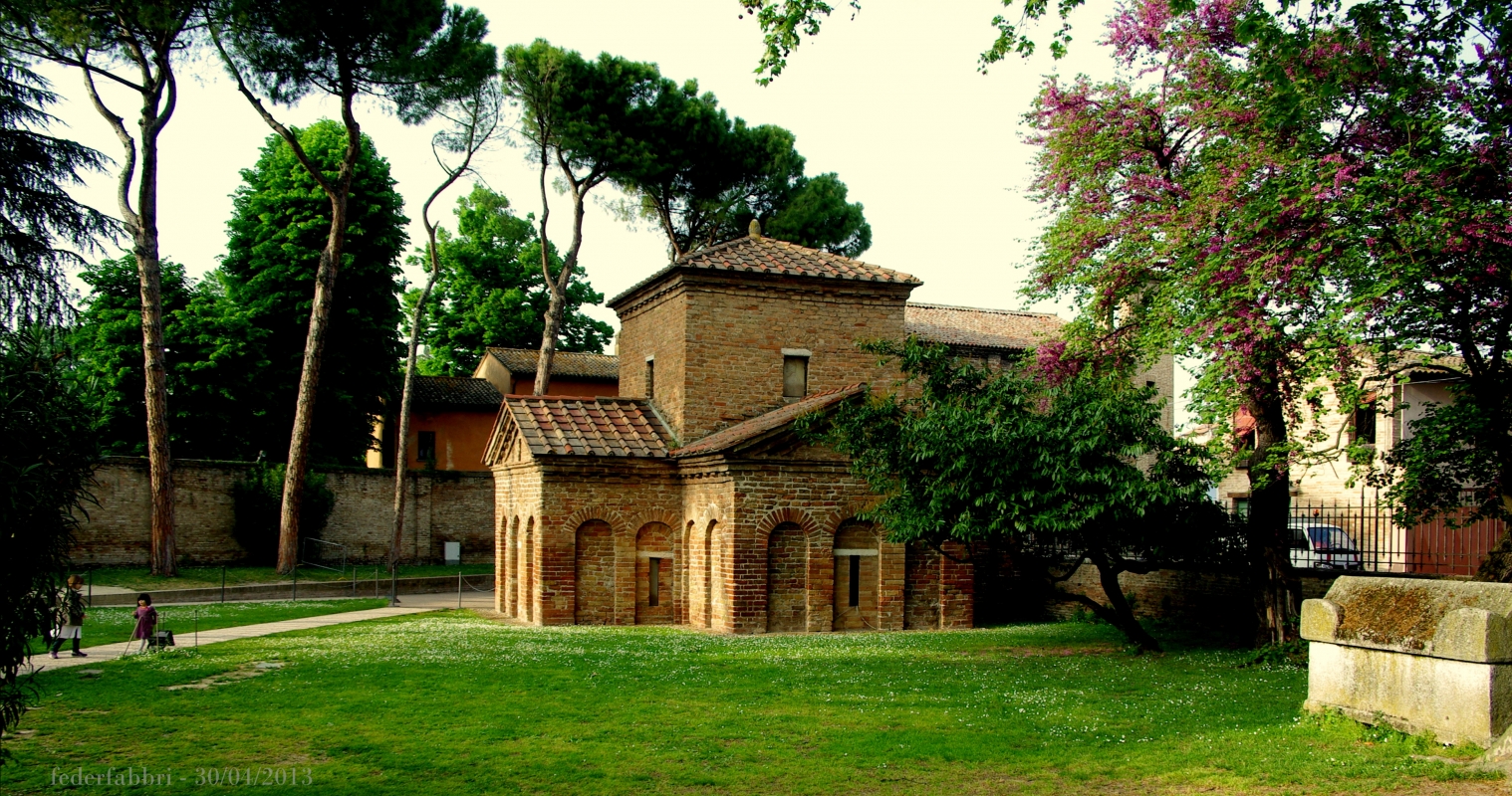 Il Mausoleo di Galla Placidia ai primi sentori della primavera - Federfabbri