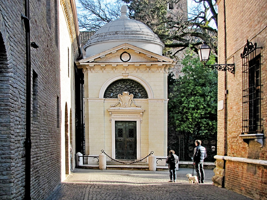Tomba di Dante - Veduta frontale - Veniero Rubboli