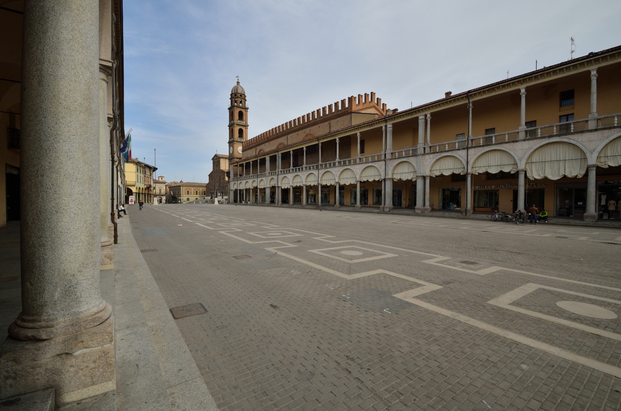 Piazza del Popolo Faenza - Wwikiwalter