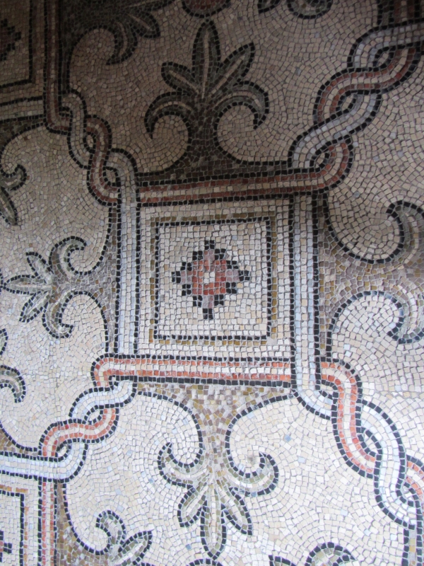 Particolare del pavimento della Basilica - Lorenza Tuccio