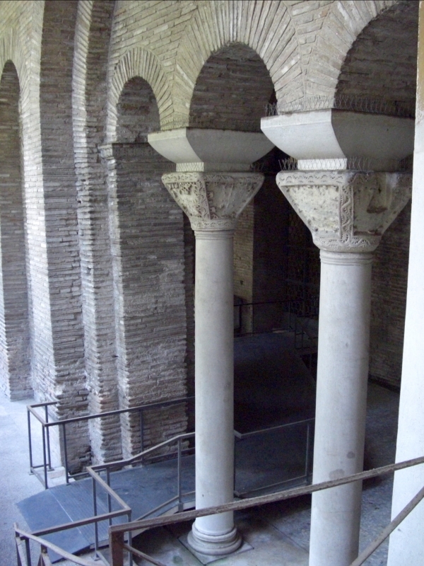 Basilica di San Vitale dal chiostro del Museo Nazionale di Ravenna - Clawsb