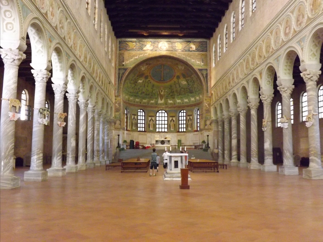 Basilica di Sant'Apollinare in Classe, navata mediana - Cristina Cumbo