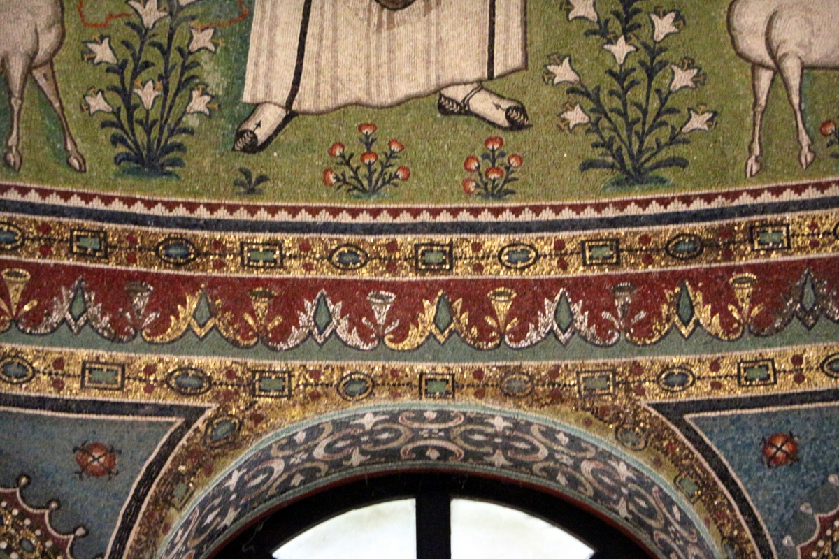 Sant'apollinare in classe, mosaici del catino, trasfigurazione simbolica, VI secolo, 17 s. apollinare - Sailko
