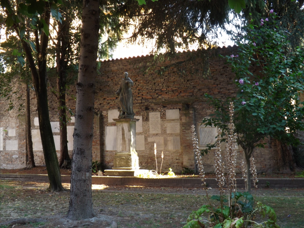 Chiostro - complesso della Basilica di Sant'Apollinare Nuovo - Cristina Cumbo