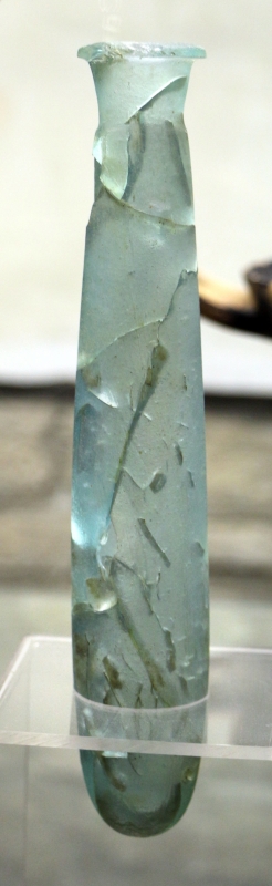 Materiali da necropoli di s. martino in gattara, tomba 10, alabastrino in vetro - Sailko