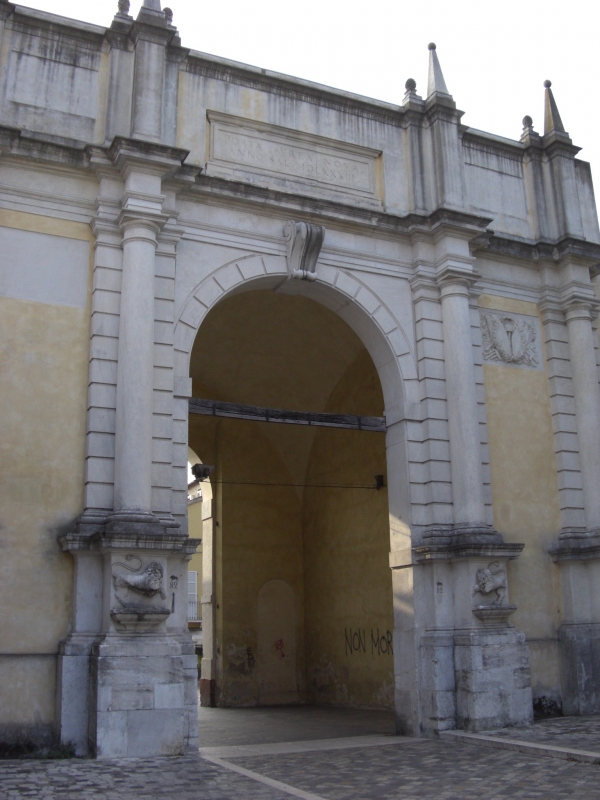 Porta Adriana Ravenna - Clawsb