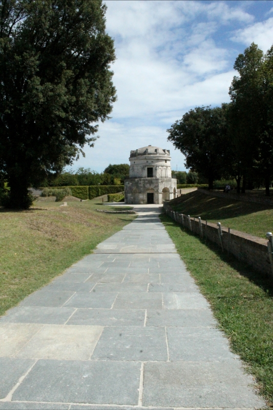 Chiesa di San Salvatore ad Chalchis - Mausoleo di Teodorico - Irene Iodice