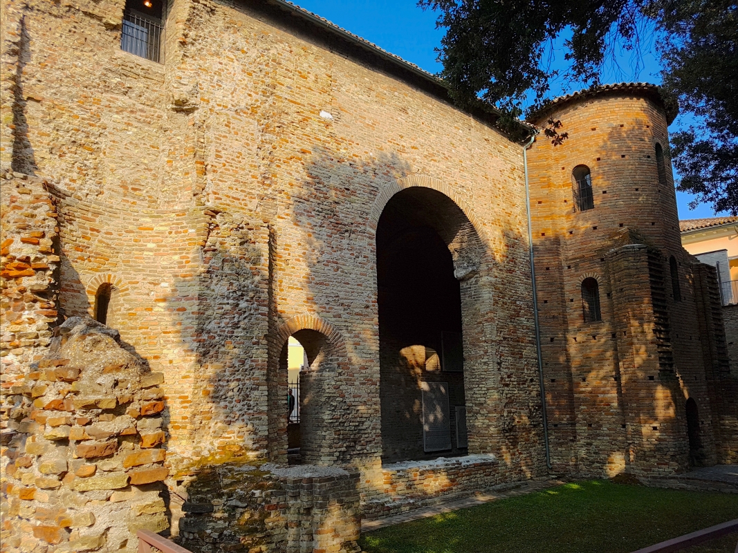 Chiesa di San Salvatore ad Chalchis cosiddetto Palazzo di Teodorico orizzontale - Opi1010