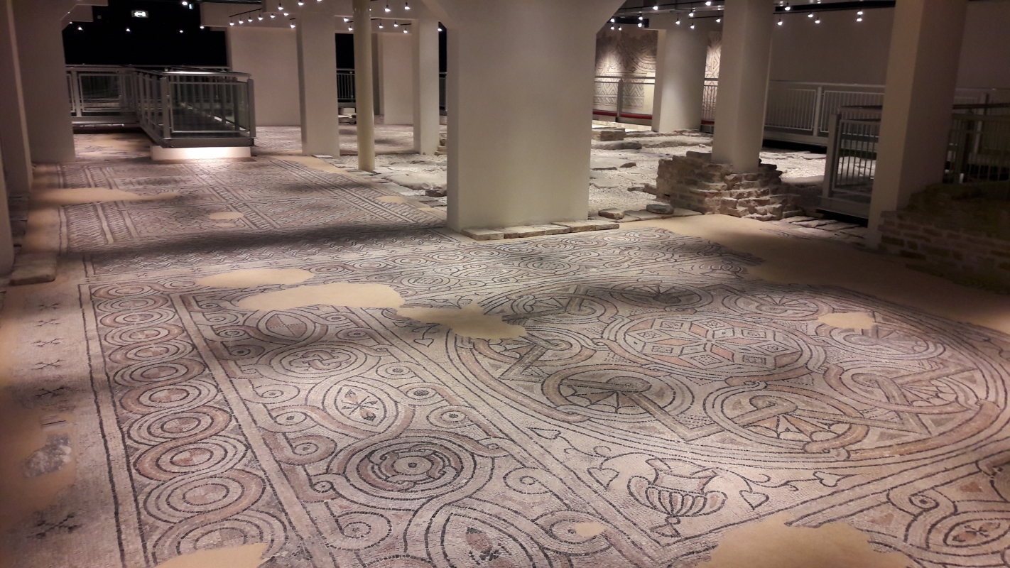 Ravenna - Domus tappeti di pietra - Vista - Ysogo