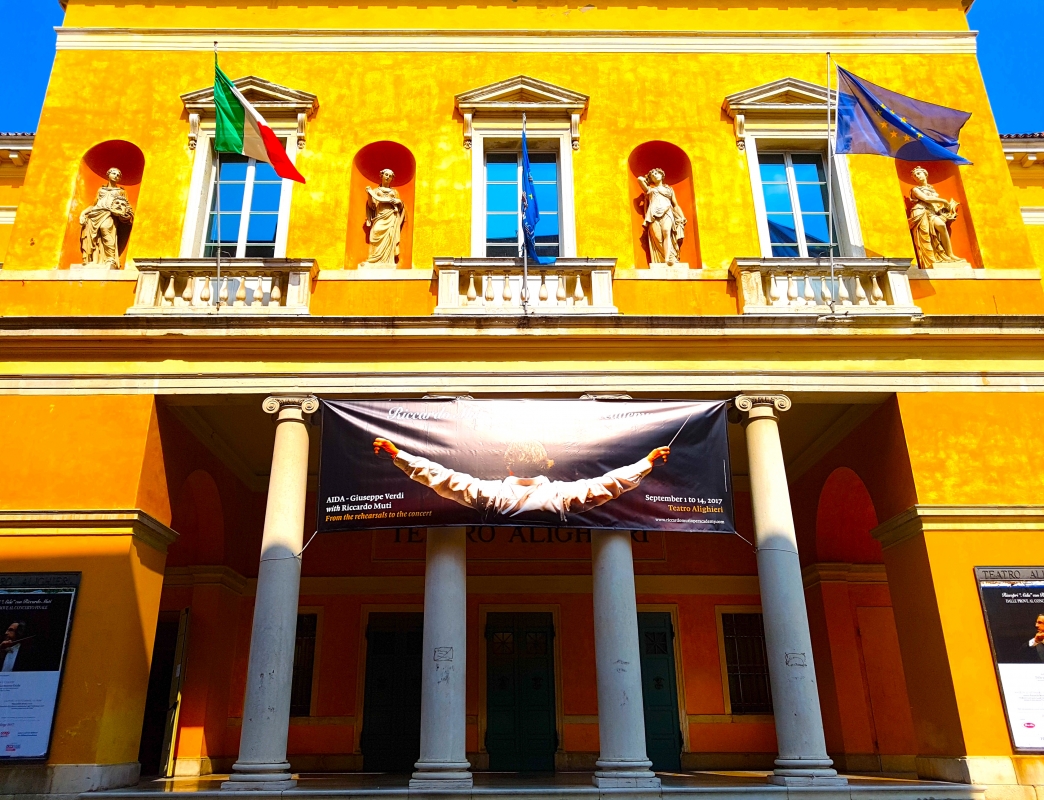 Teatro Dante Alighieri facciata orizzontale - Opi1010