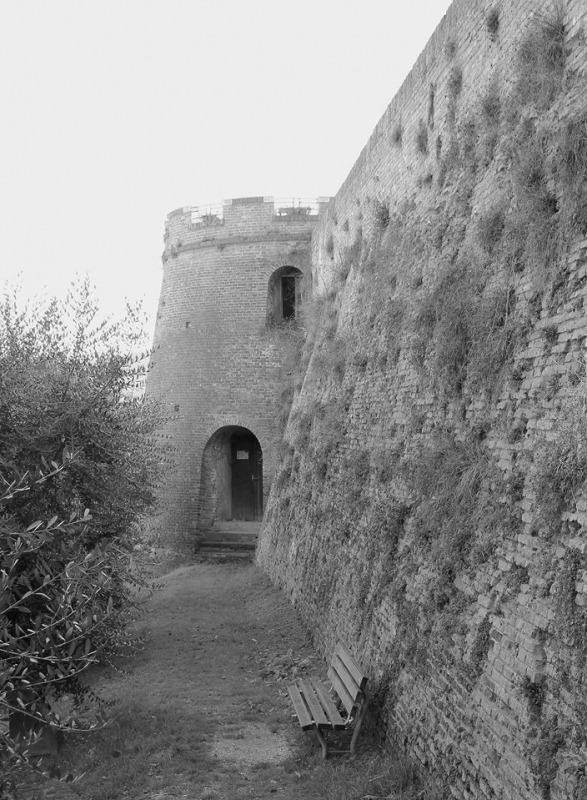 Mura e Torre - Marinaloconteciaranfi