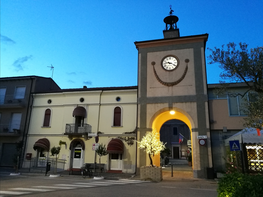 Torre civica (o Torre dell'Orologio) - Sant'Agata sul Santerno (RA) 2 - Enea Emiliani