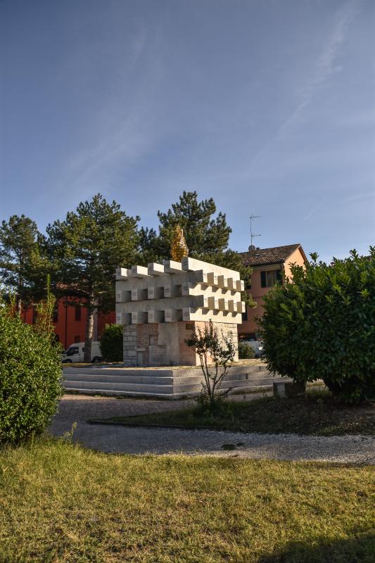 Monumento ai Caduti di Massa Lombarda (Ra) - Irene Buda