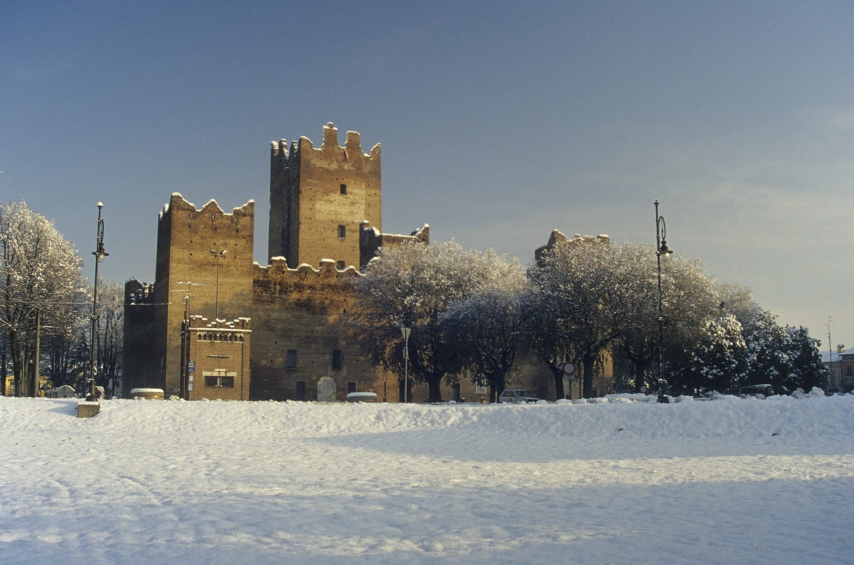 Rocca sotto la neve dell' inverno 2012 - Claudio Magnani