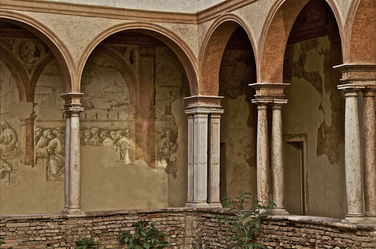 Porticato cortile interno ai Chiostri di San Pietro - Caba2011