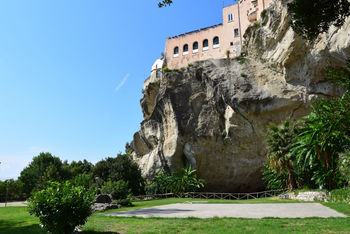Parco della Grotta (C) - Vittorio martire