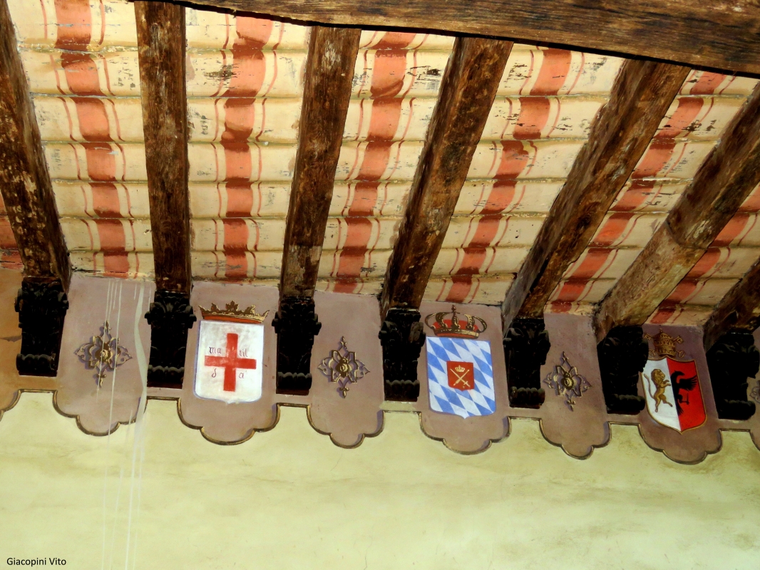 coats of arms in the Matilde di Canossa Room - Giacopini Vito
