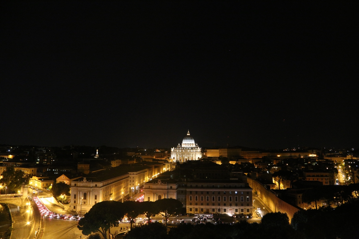 Via della Conciliazione e la Basilica di San Pietro di notte - Simone Antonazzo / ENIT SpA