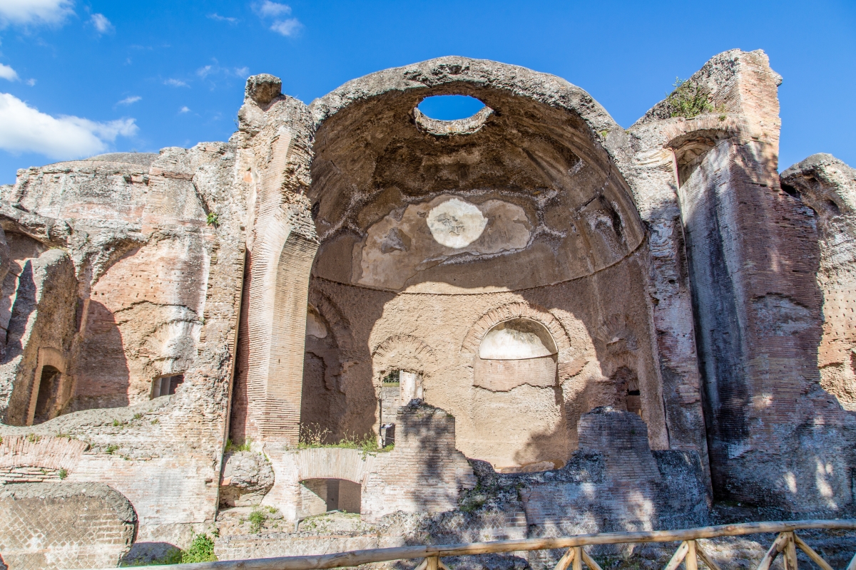 Hadrian's Villa, Small Baths - Simone Antonazzo / ENIT SpA