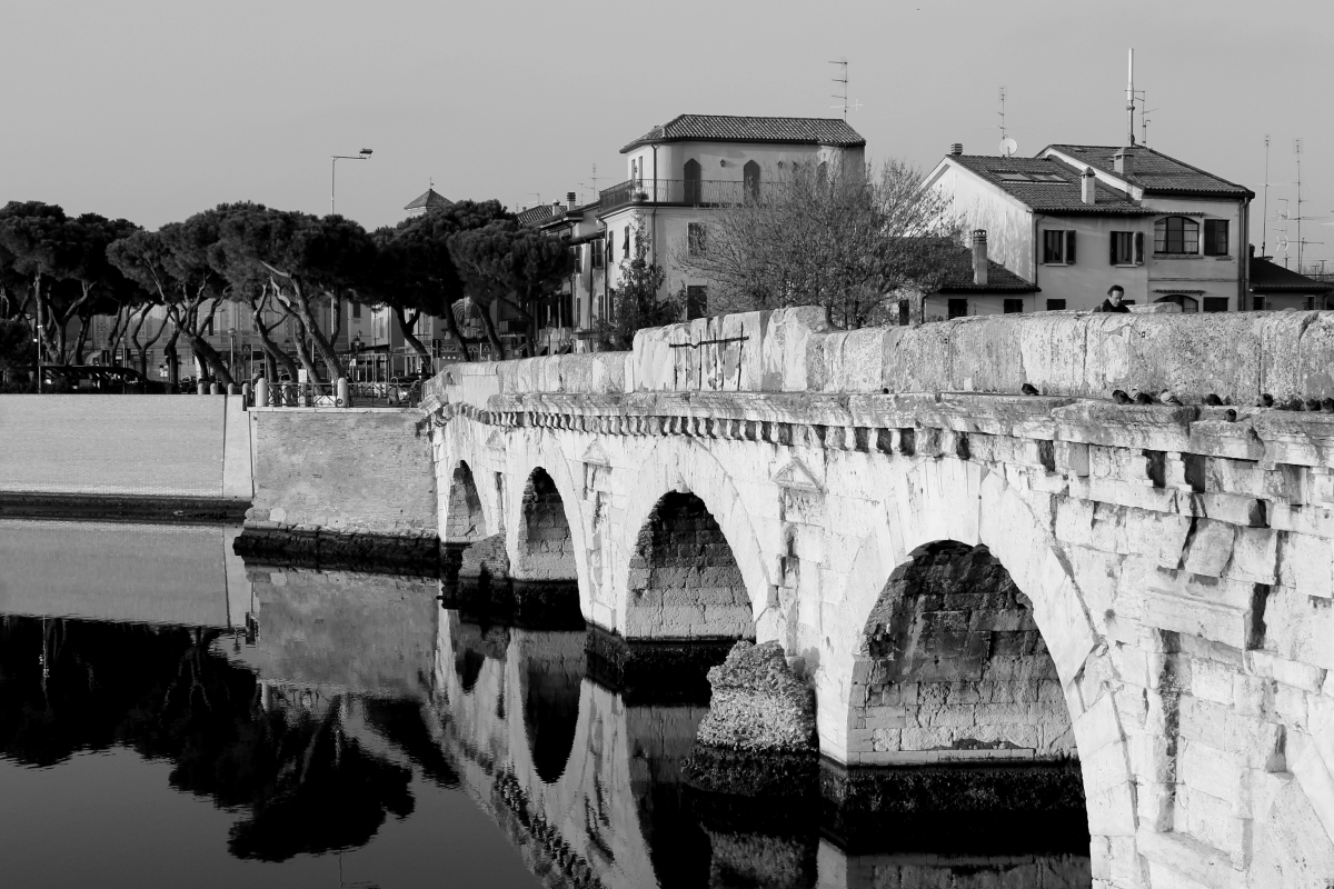 Ponte di Tiberio, Rimini. - Makuto72