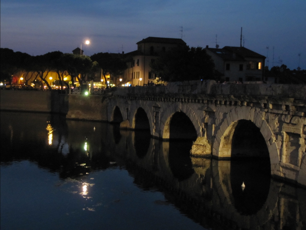 Ponte di Tiberio by night - Anna pazzaglia