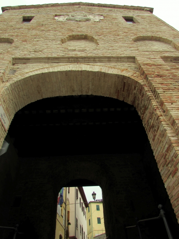 La Porta Curina ingresso al Borgo - LaraLally19
