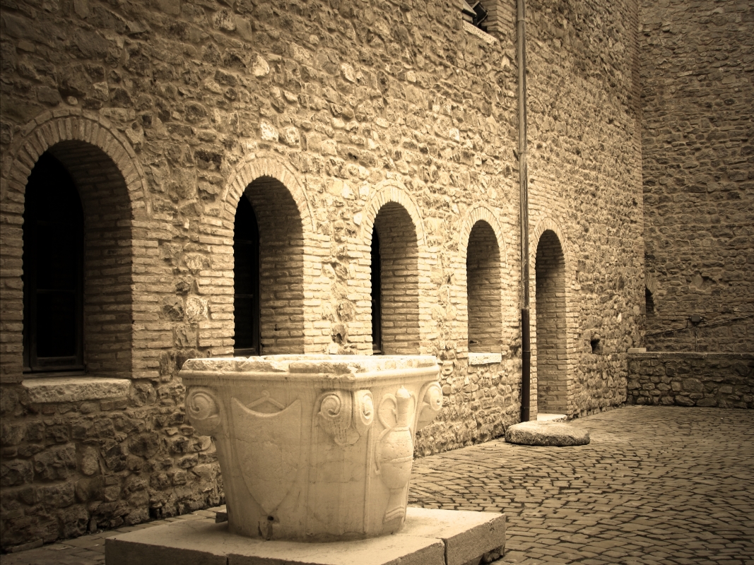 Antica Cisterna nel castello - LaraLally19
