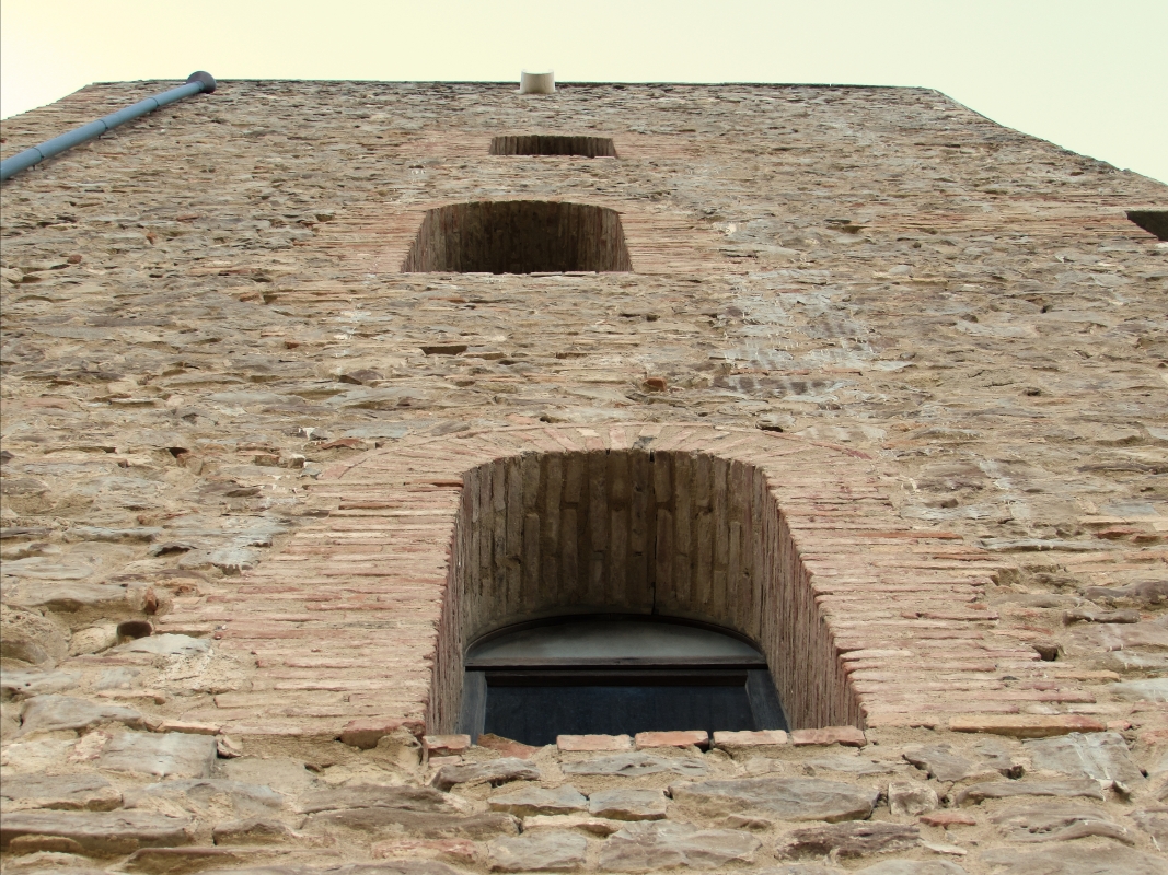 Le antiche mura della Rocca - Larabraga19