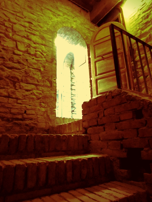 Le scale della fortezza - Larabraga19