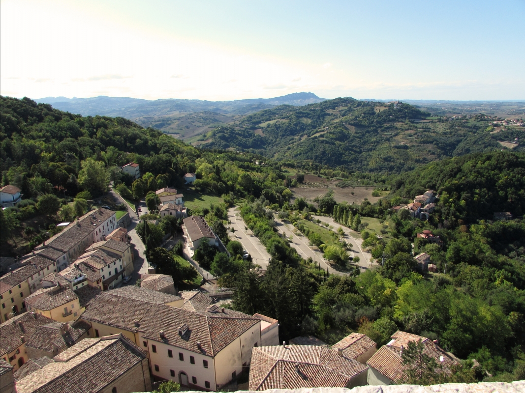 Panorama dalla terrazza alta della Rocca - Larabraga19