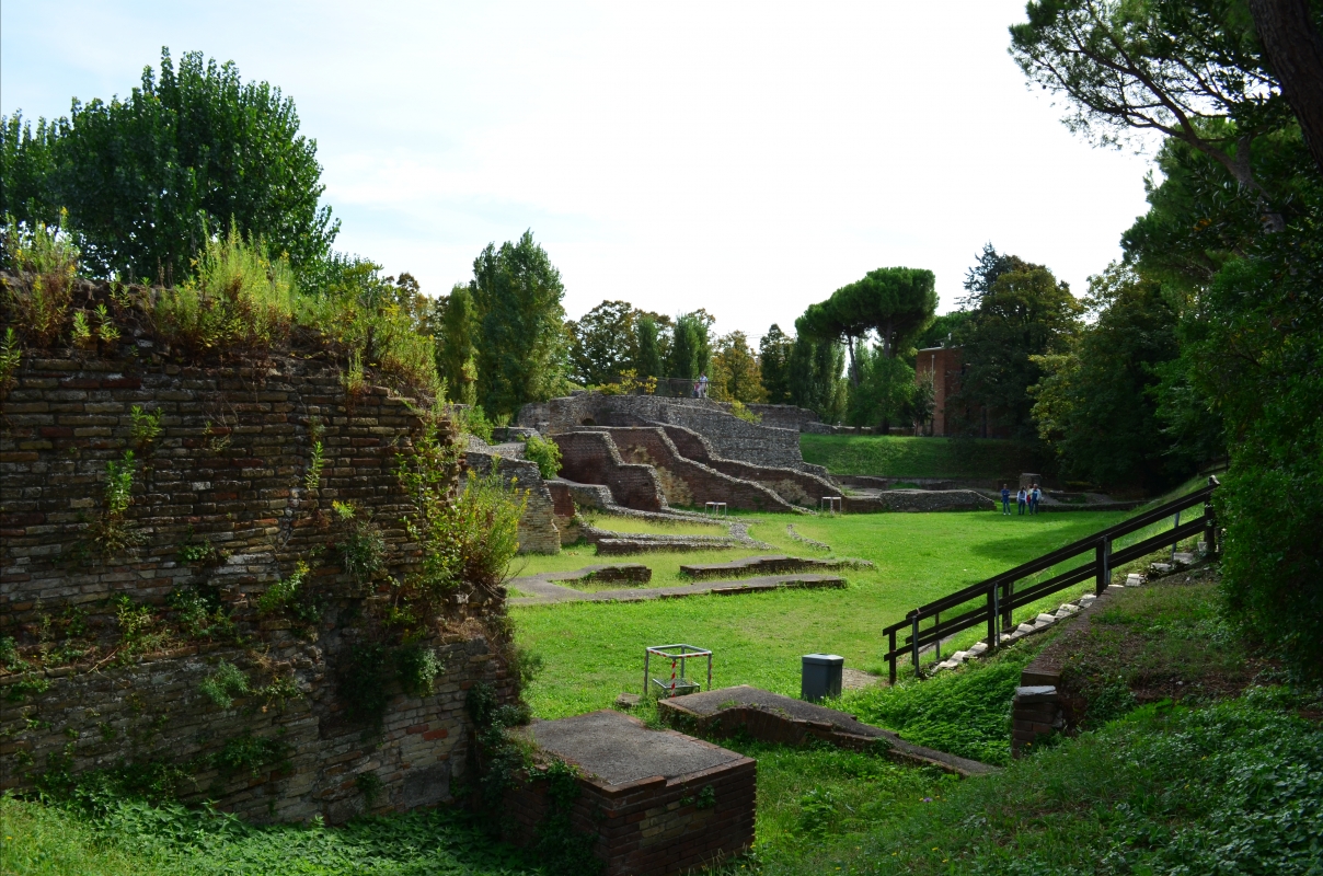 Anfiteatro Romano 2 - Irene giovannini