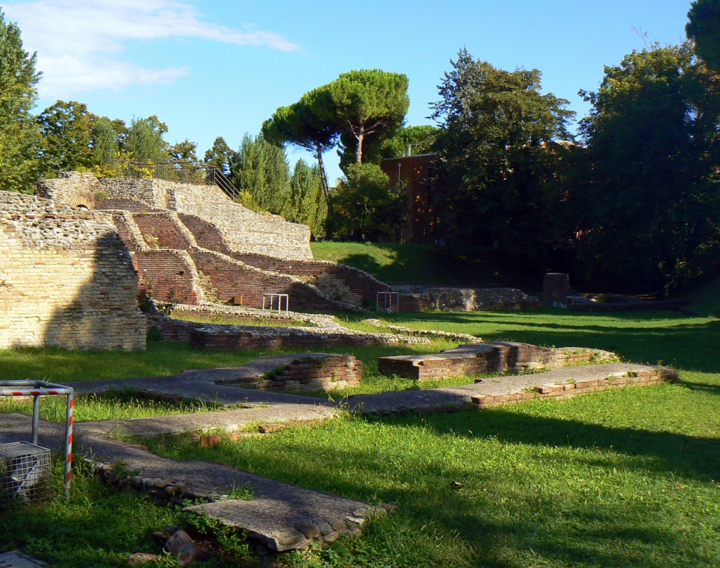 Anfiteatro romano - Rimini 1 - Paperoastro