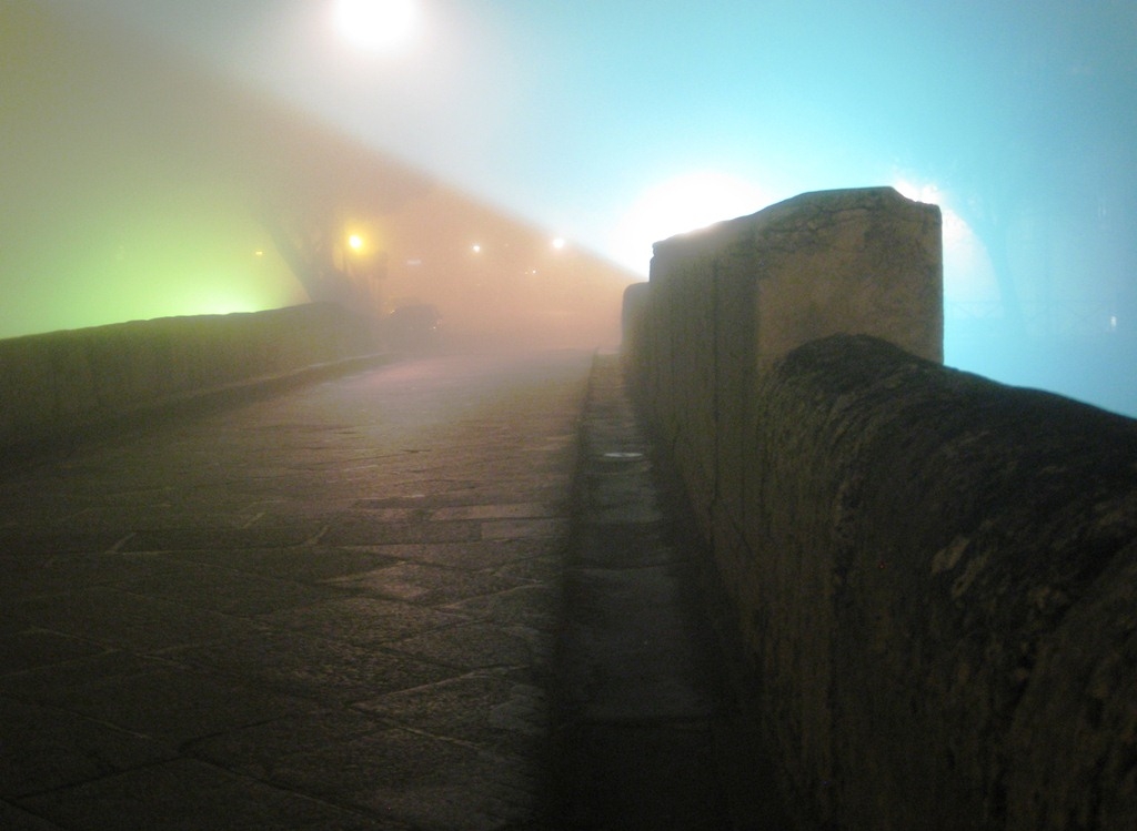Ponte di Tiberio - giochi di luci e nebbia by night - Maxy.champ