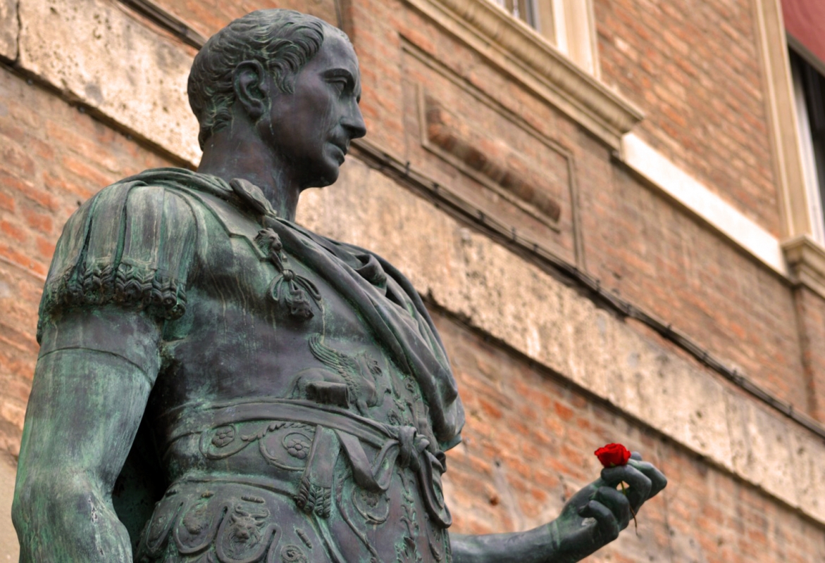 Statua di Giulio Cesare di Rimini - Carlo Salvato