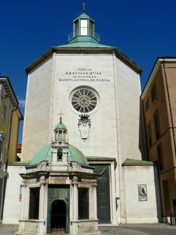 Tempietto Sant Antonio Rimini 2 - Paperoastro